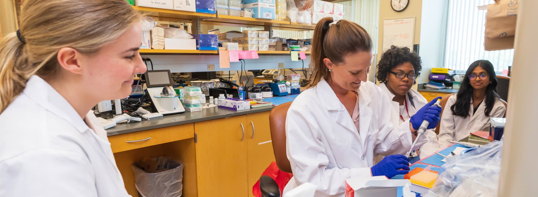 Women in lab.